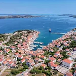With Parking Space Sali, Dugi Otok - 8112 Apartman *